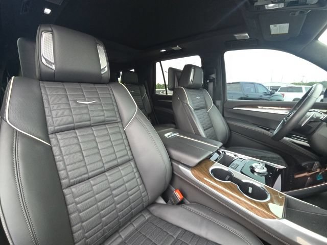 Used 2025 Cadillac Escalade Sport Platinum AWD/4WD image 21
