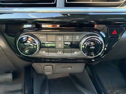 New 2026 Chevrolet Trax RS w/ Sunroof Package image 26