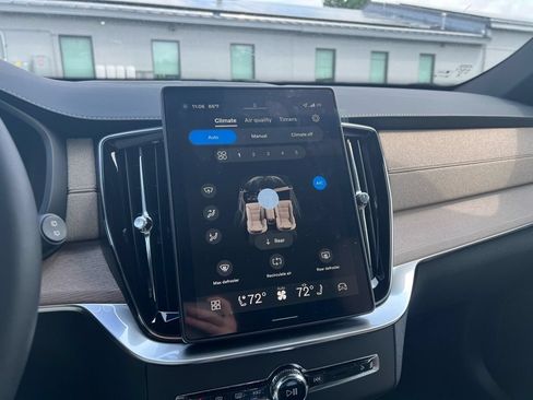 New 2026 Volvo XC90 B5 Plus w/ Protection Package Premier AWD/4WD image 15