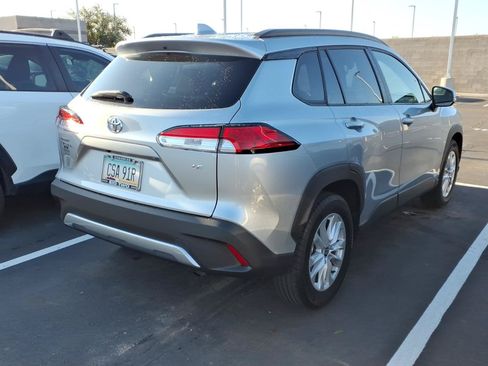 Certified 2023 Toyota Corolla Cross LE FWD image 4