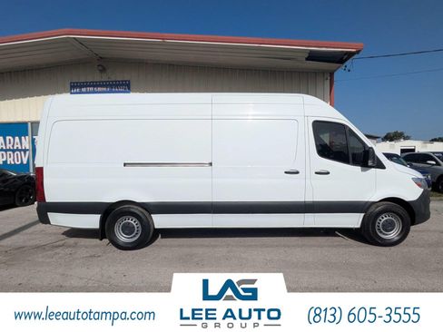Used 2021 Mercedes-Benz Sprinter 2500 w/ Driver Convenience Package image 2