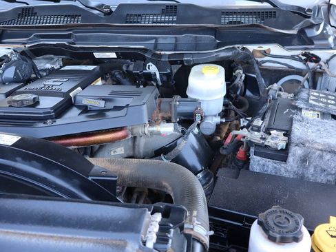 Used 2018 RAM 3500 Tradesman w/ Chrome Appearance Group AWD/4WD image 39