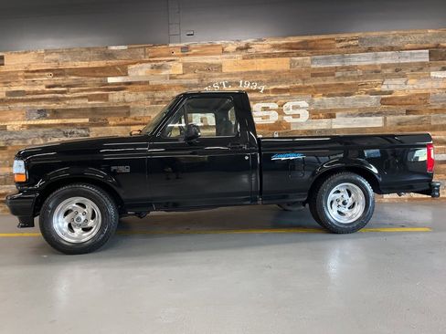 Used 1993 Ford F150 Lightning image 16