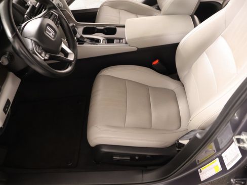 Used 2020 Honda Accord EX-L image 11