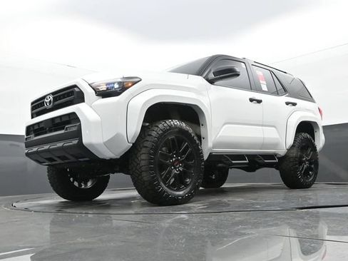 New 2026 Toyota 4Runner SR5 AWD/4WD image 26