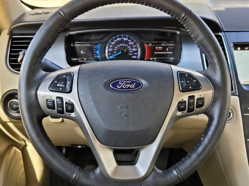 Used 2018 Ford Taurus SEL w/ Equipment Group 201A FWD image 20