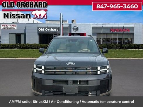 Used 2024 Hyundai Santa Fe Limited AWD/4WD image 2