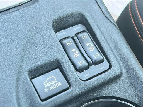 Used 2019 Subaru Crosstrek 2.0i Premium AWD/4WD image 25