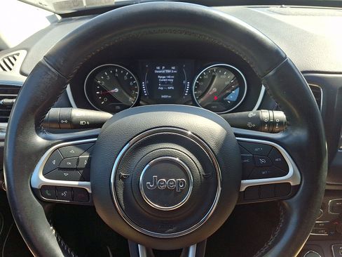 Used 2021 Jeep Compass Latitude AWD/4WD image 18