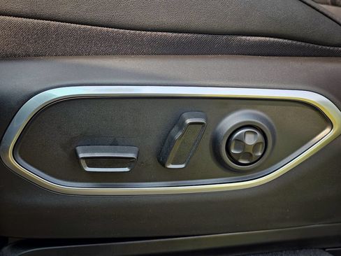 New 2026 Jeep Grand Wagoneer Limited AWD/4WD image 19