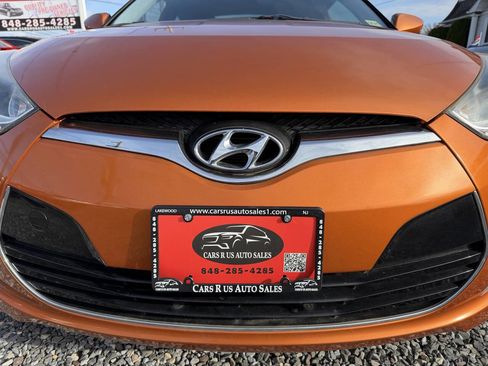 Used 2012 Hyundai Veloster w/ Style Pkg image 24