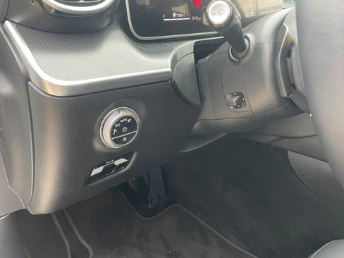 Certified 2025 Mercedes-Benz C 300 Sedan image 13