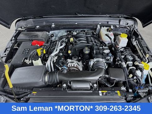 Used 2024 Jeep Gladiator Sport image 27