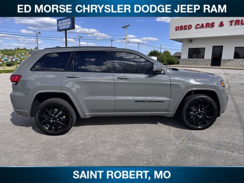 Certified 2021 Jeep Grand Cherokee Laredo X AWD/4WD image 7