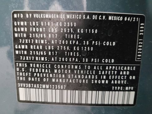 Used 2021 Volkswagen Tiguan SE image 33