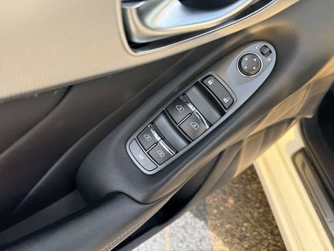Used 2020 INFINITI Q50 Luxe image 24