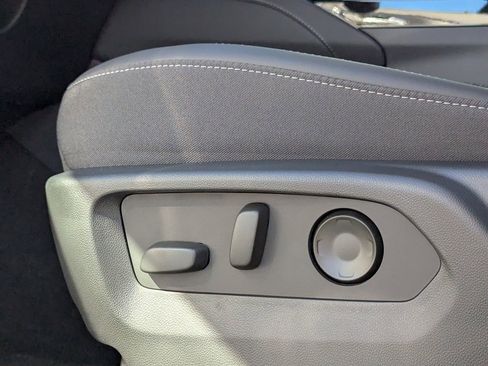 New 2025 Buick Envision Preferred image 16