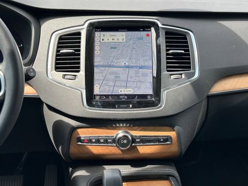 Certified 2023 Volvo XC90 T8 Core image 14