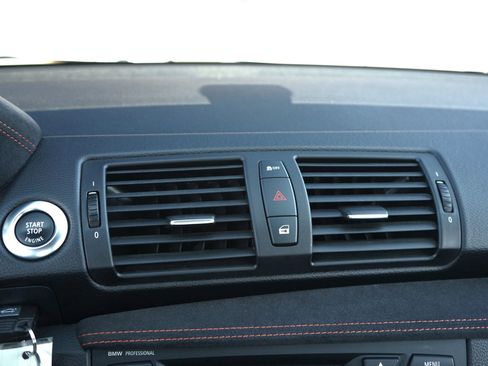 Used 2011 BMW 1 Series M image 25