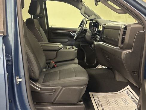 Used 2024 Chevrolet Silverado 1500 LT AWD/4WD image 23