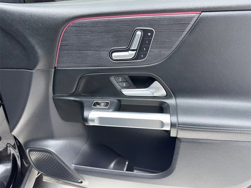 Used 2023 Mercedes-Benz EQB 250+ image 50