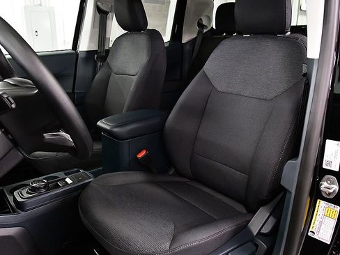 New 2026 Ford Maverick XL FWD image 28