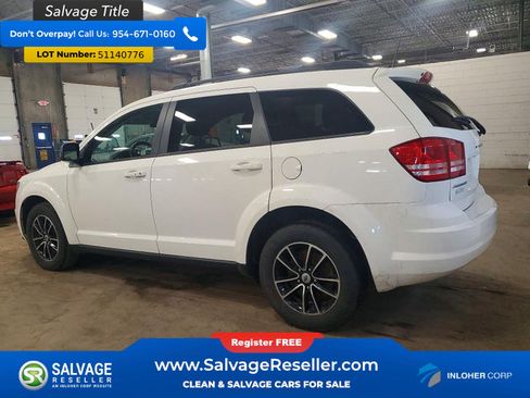 Used 2018 Dodge Journey SE w/ Connectivity Group FWD image 3