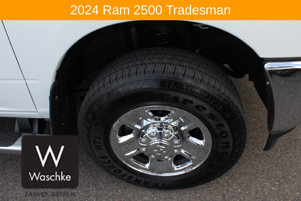 Used 2024 RAM 2500 Tradesman w/ Chrome Appearance Group AWD/4WD image 13