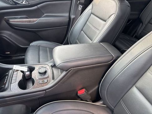 Used 2023 GMC Acadia Denali w/ Black Diamond Edition image 17