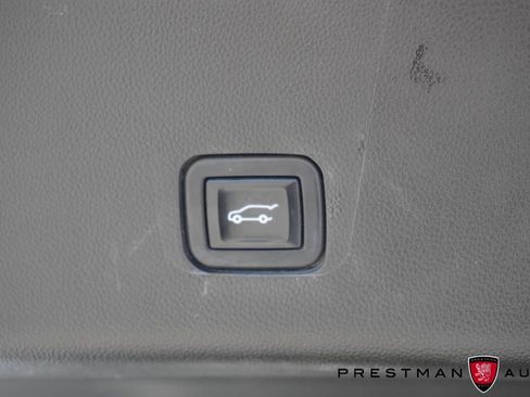 Used 2023 Chevrolet Traverse RS AWD/4WD image 45