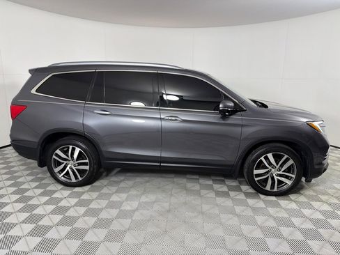 Used 2018 Honda Pilot Touring image 4