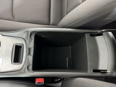 Used 2024 Chevrolet Malibu LT image 30