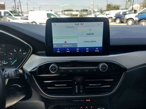 Used 2020 Ford Escape SE image 41