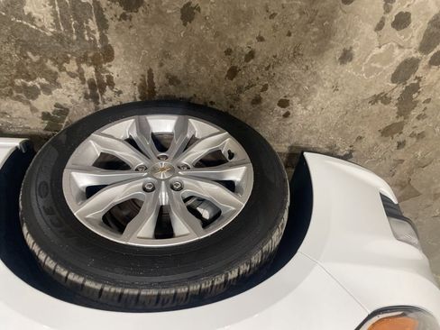 Used 2024 Chevrolet Malibu LT image 32