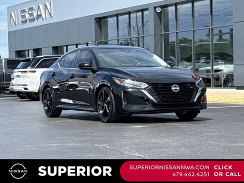 Certified 2025 Nissan Sentra SR w/ SR Premium Package FWD image 1