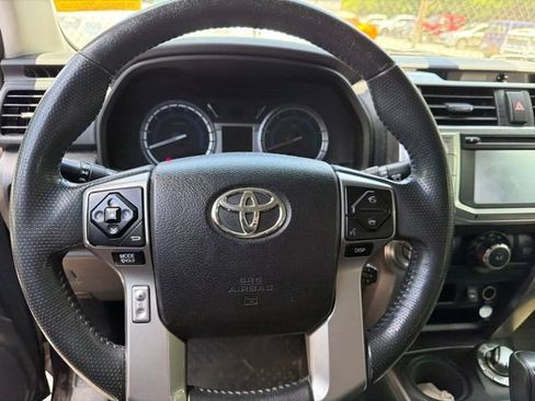 Used 2015 Toyota 4Runner SR5 Premium AWD/4WD image 17