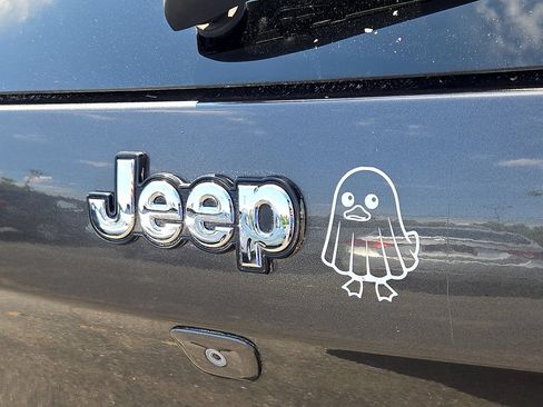 Used 2014 Jeep Cherokee Limited AWD/4WD image 29