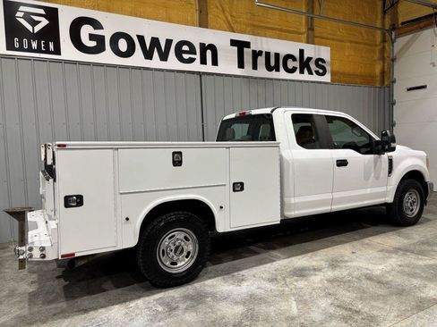 Used 2017 Ford F250 XL w/ Power Equipment Group RWD image 6