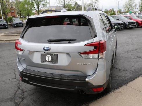 Used 2019 Subaru Forester Limited w/ Popular Package #3 image 4