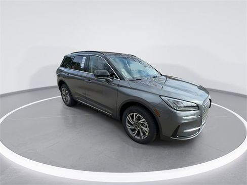 New 2026 Lincoln Corsair Premiere image 2