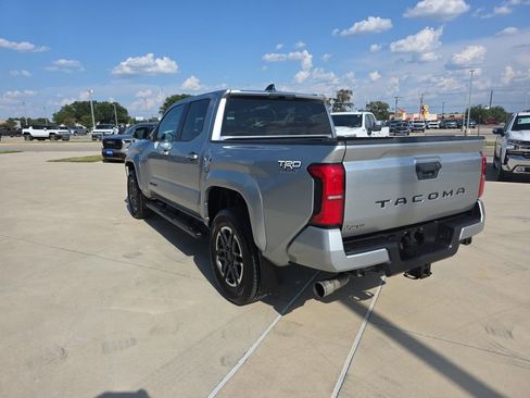 Used 2024 Toyota Tacoma TRD Sport image 17