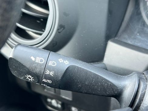 Used 2023 Toyota Tacoma SR AWD/4WD image 21