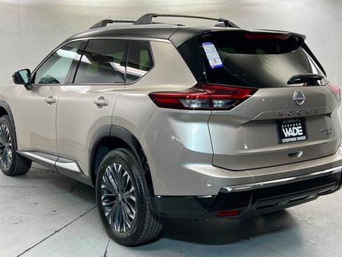 New 2026 Nissan Rogue Platinum w/ Platinum Premium Package AWD/4WD image 3