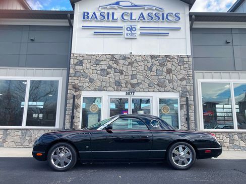 Used 2003 Ford Thunderbird image 82