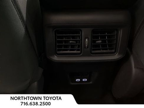 Used 2025 Toyota RAV4 XLE AWD/4WD image 14