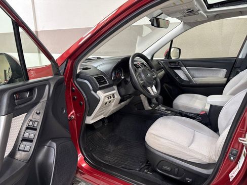 Used 2017 Subaru Forester 2.5i Premium w/ All-Weather Package image 12