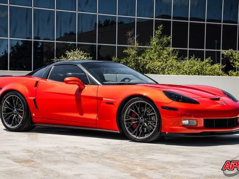 Used 2011 Chevrolet Corvette Z06 w/ Preferred Equipment Group RWD image 4