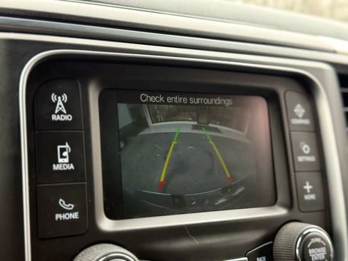 Used 2014 RAM 2500 SLT image 11