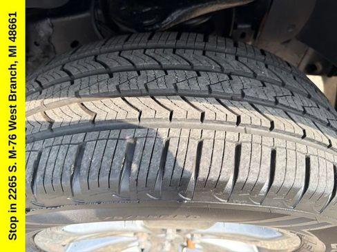 Used 2014 Ford F150 FX4 w/ Equipment Group 402A Luxury AWD/4WD image 9