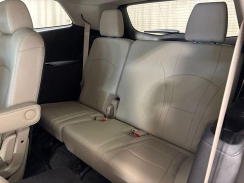 Used 2019 Buick Enclave Premium w/ Experience Buick Package AWD/4WD image 29